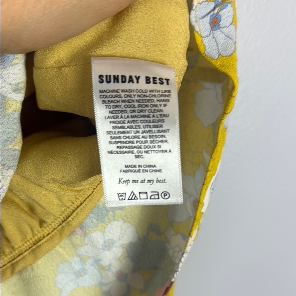 Sunday Best Cropped Yellow Floral Long Sleeve Tie Front Blouse Size 1X - Picture 7 of 9